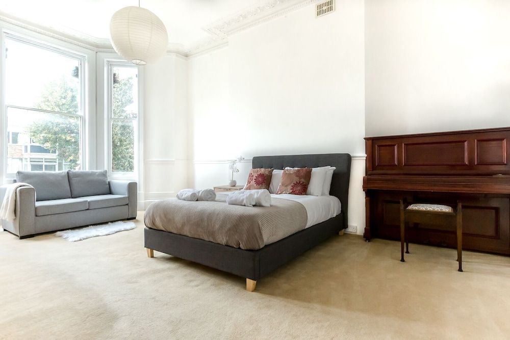 Spacious 1BR Period Apartment Hampstead Apartment 4