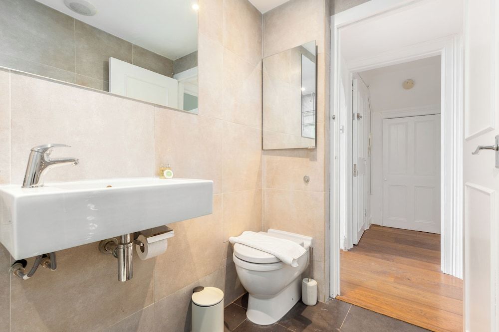 The Primrose Hill Flats Apartment 11