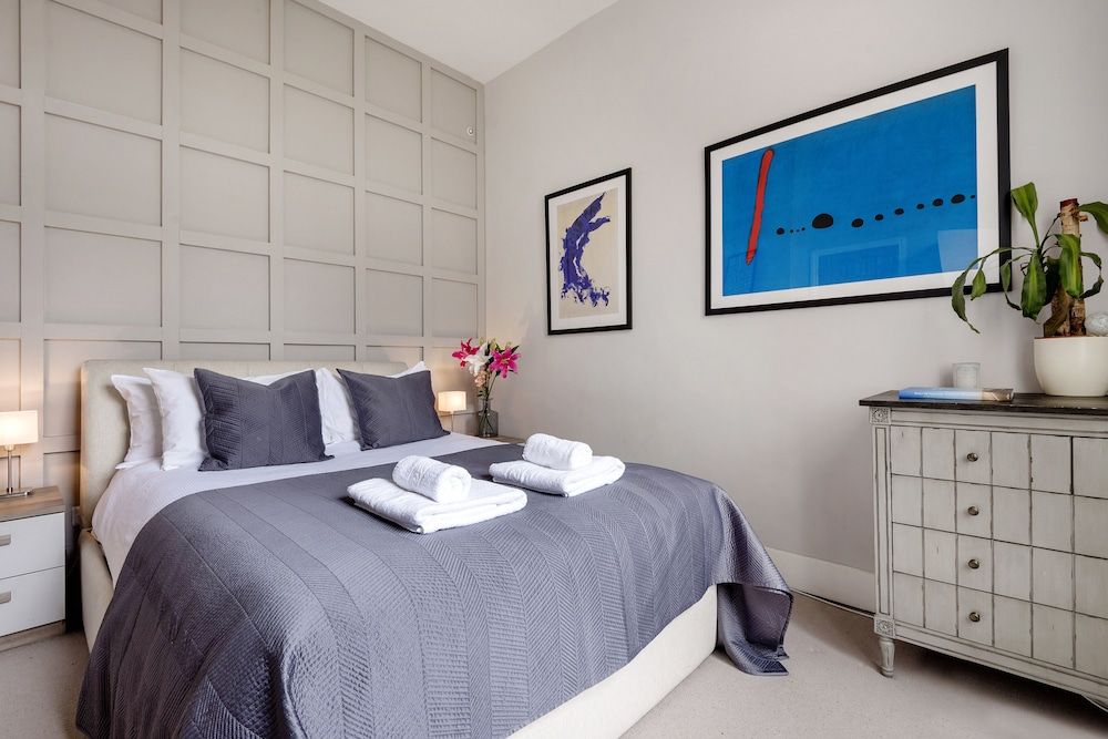 undefined Contemporary Clapham Home Near Wandsworth Common 4