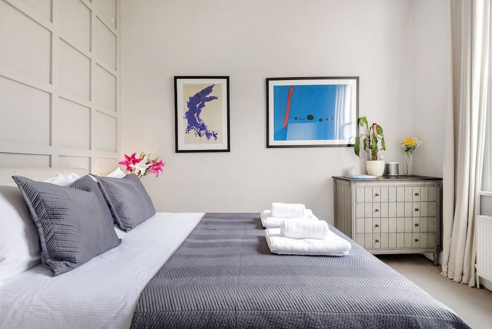 undefined Contemporary Clapham Home Near Wandsworth Common