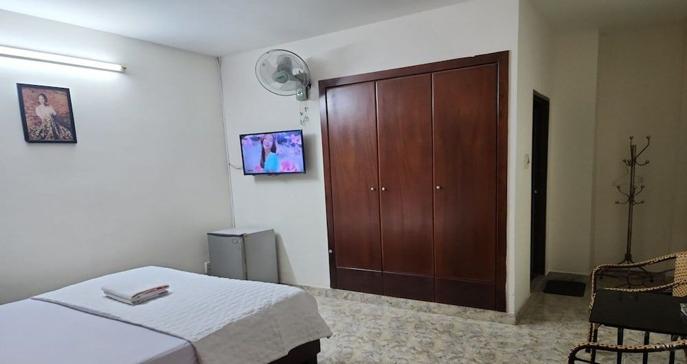 Bau Cat Hotel Double Room 9