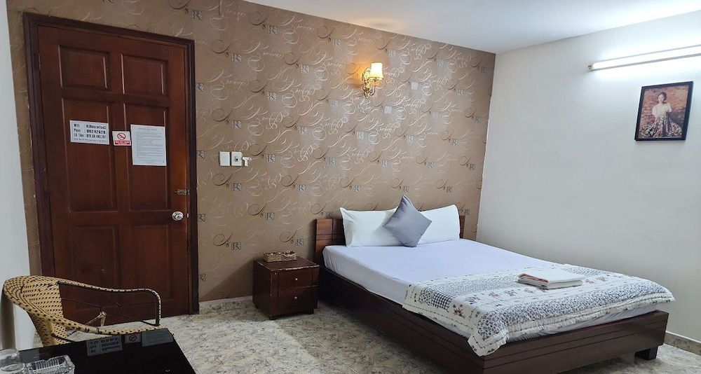 Bau Cat Hotel Double Room 7