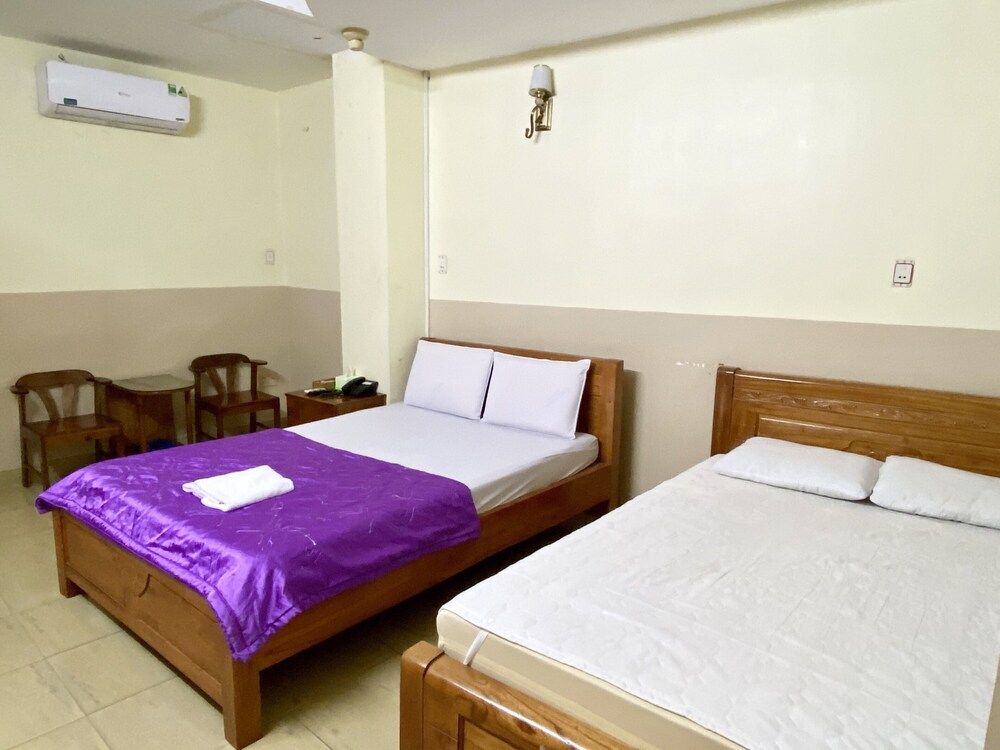 Ngoc Trinh Hotel Family Room 10