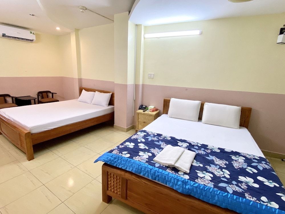 Ngoc Trinh Hotel Family Room 2