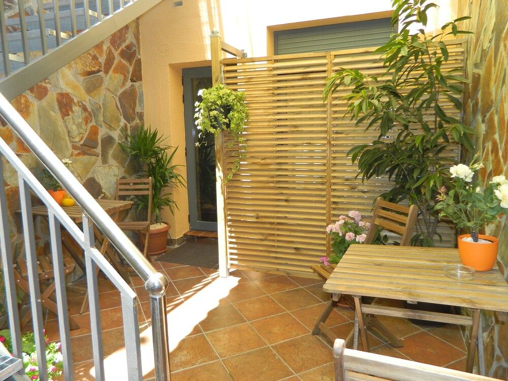 undefined Hostal House 9