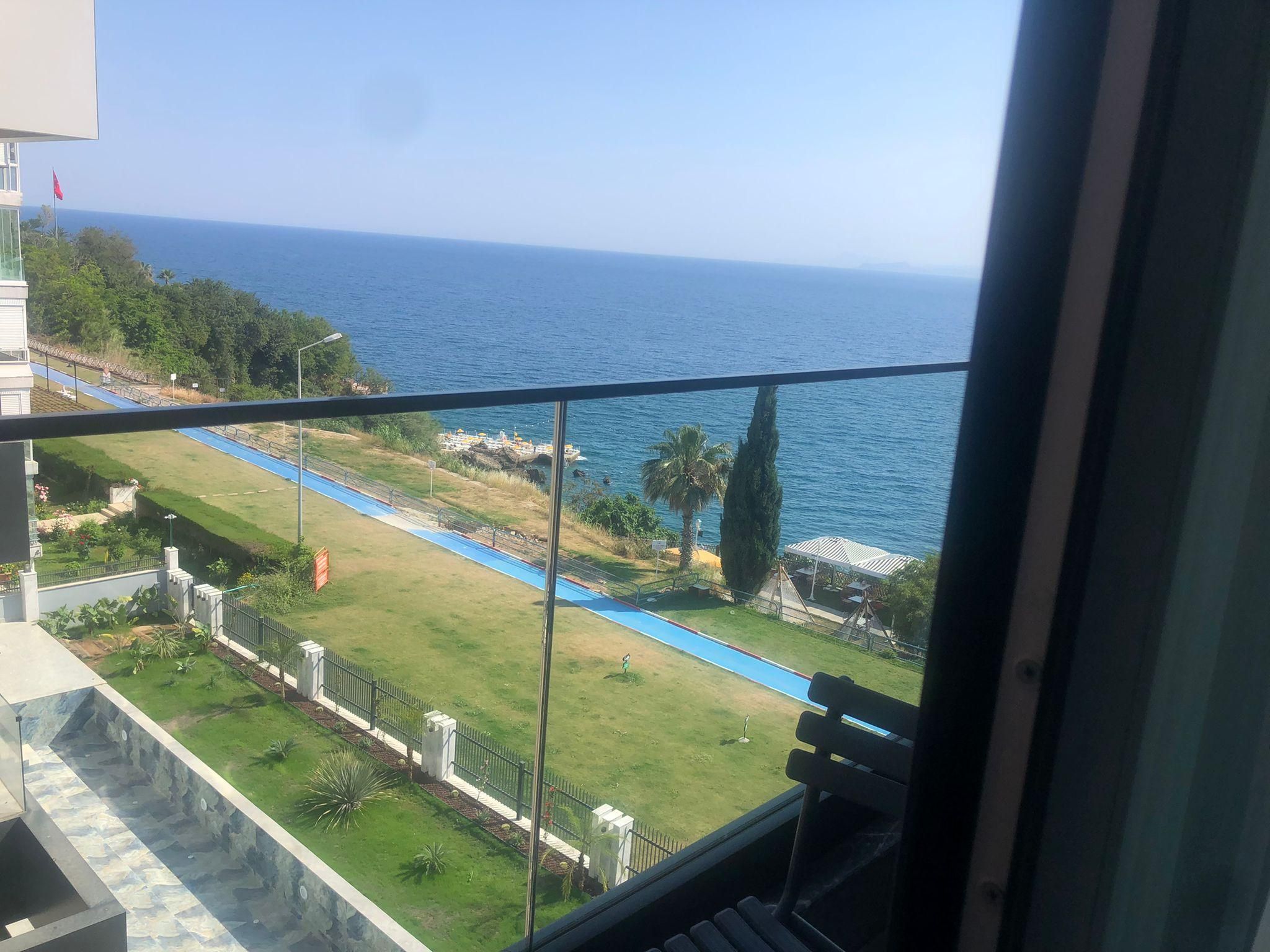 Deluxe Sea View Room with Balcony
