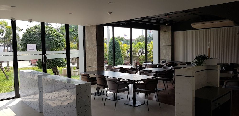 undefined KOS Hotel Suvarnabhumi Airport 6