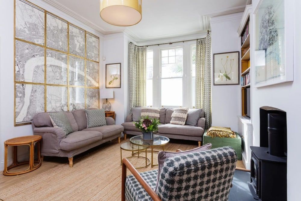 undefined Stunning 2 Bed Apt W Garden in Clapham 2