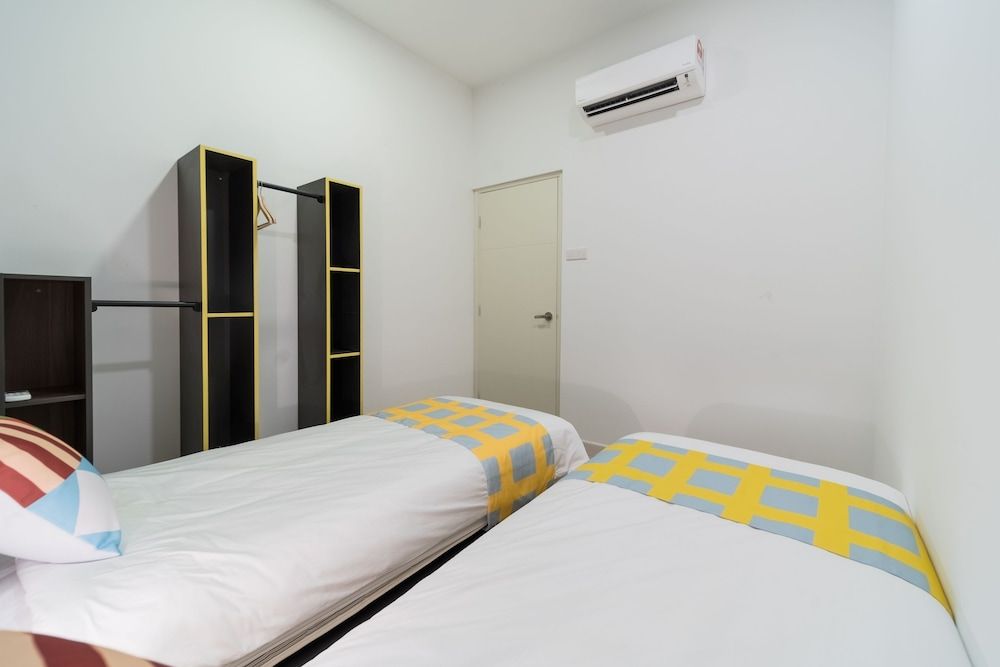 OYO Home 89392 Incredible 2br Arte Plus Classic Room 6