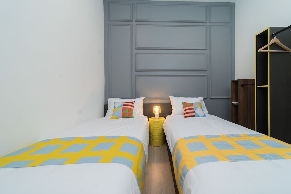 OYO Home 89392 Incredible 2br Arte Plus Classic Room 8