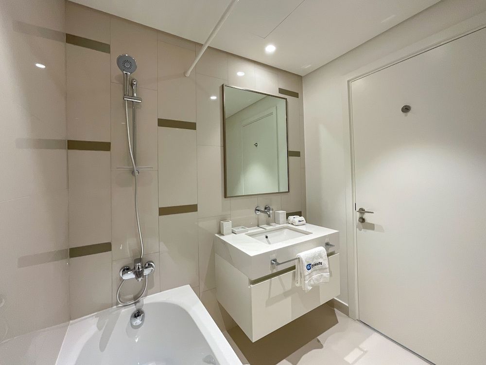 HiGuests - Beach Vista Tower 2 Deluxe Apartment 33