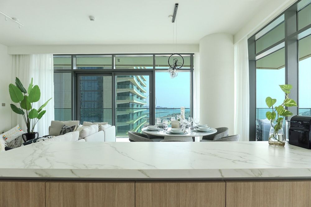 HiGuests - Beach Vista Tower 2 Deluxe Apartment 16