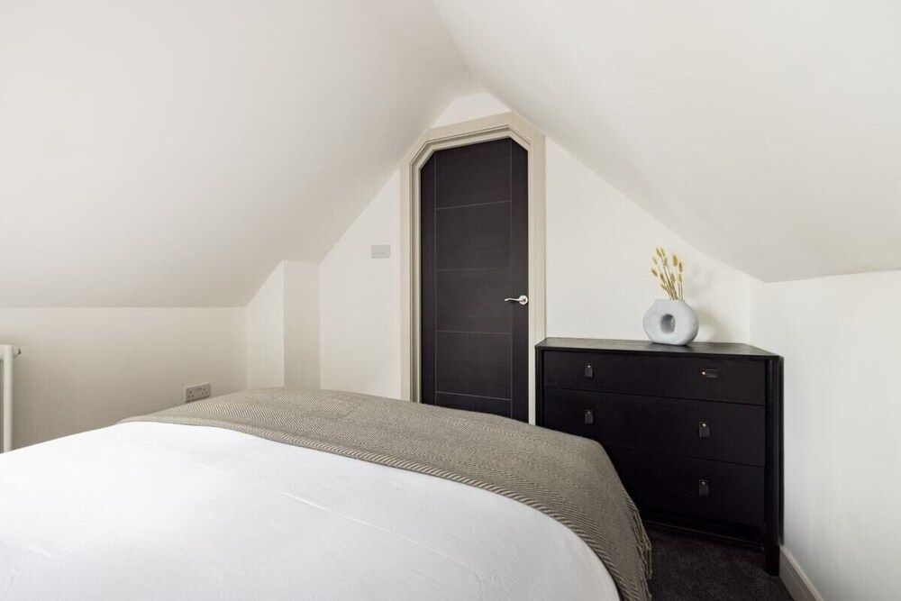 undefined The Battersea Classic - Charming 2bdr Flat With Study Room 7