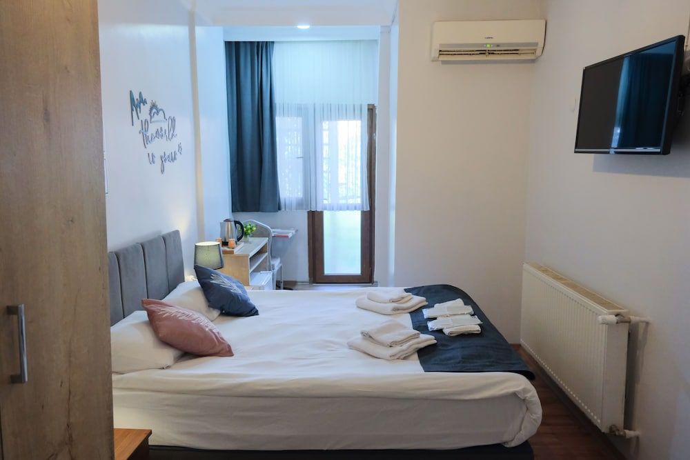 Kondoskali Hotel Standard Single Room, City View 4