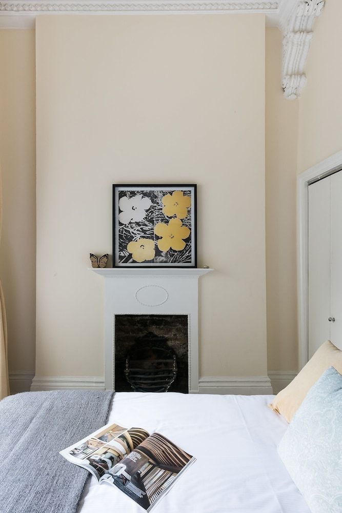 undefined 2 Bedroom Apartment in Nottinghill 3