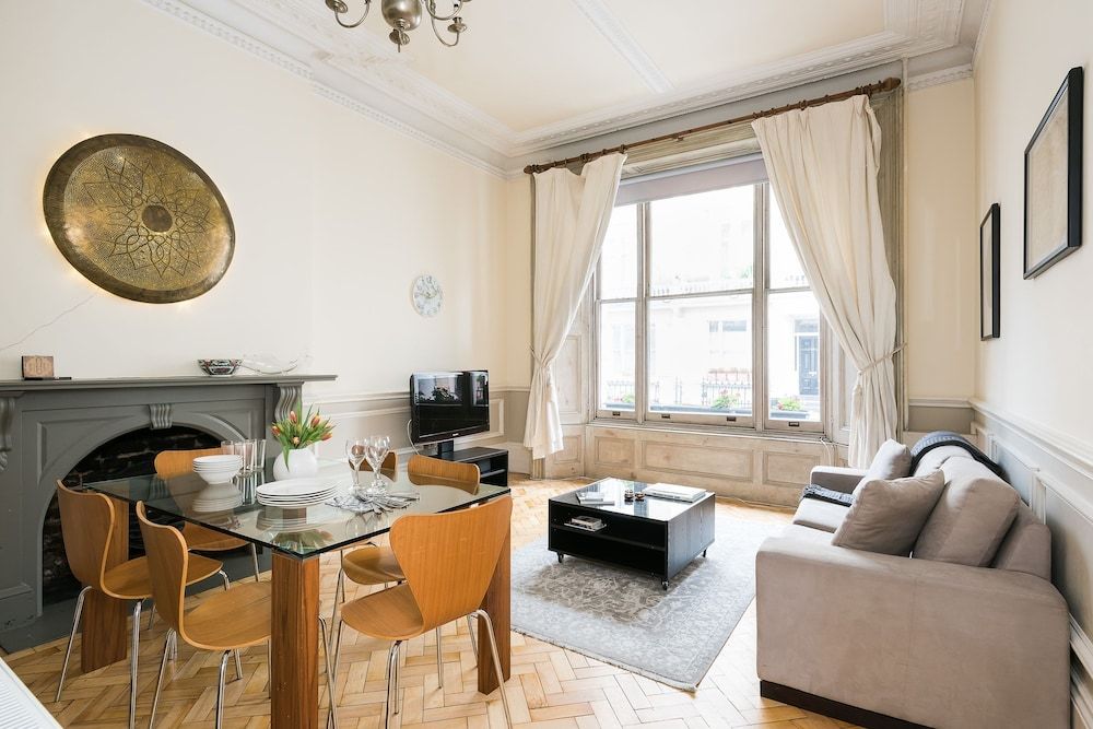 undefined 2 Bedroom Apartment in Nottinghill 2