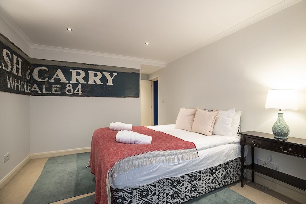 undefined JOIVY Lovely 2 Bedroom Flat in Chelsea 8