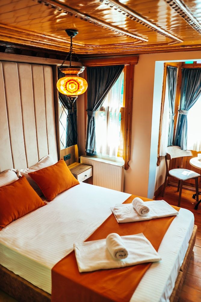 Astra Boutique Hotel Standard Triple Room 5