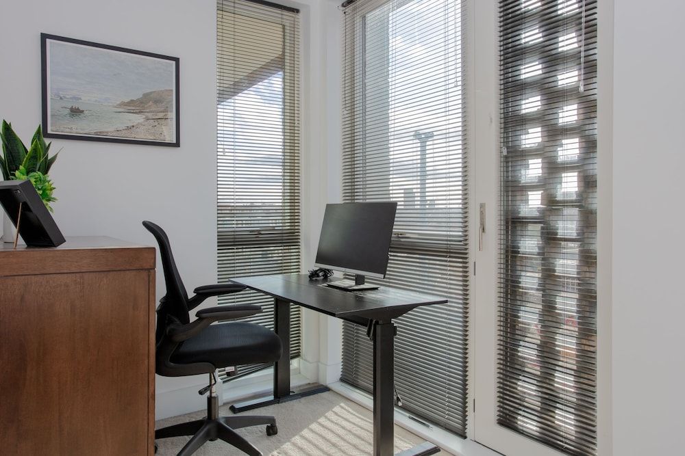 undefined Contemporary 1 Bedroom Apartment in South London 5