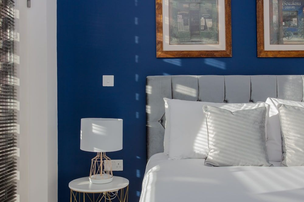 undefined Contemporary 1 Bedroom Apartment in South London 6