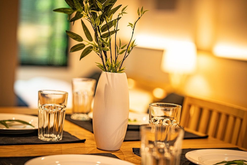 undefined East One 8