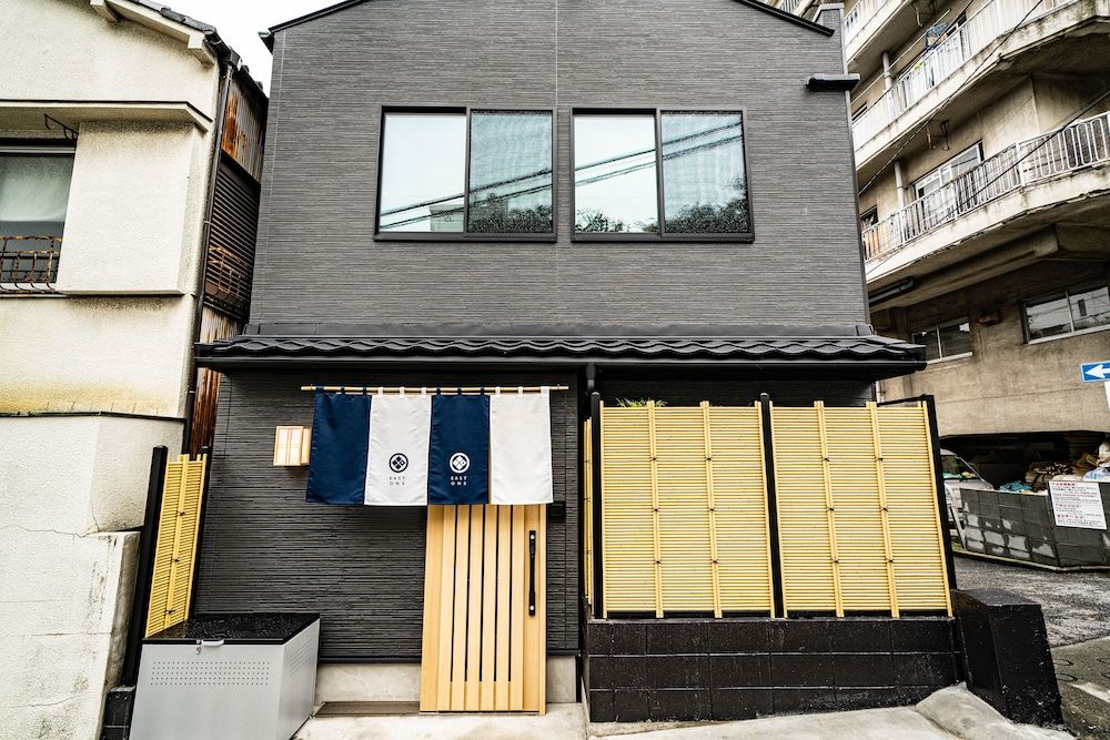 undefined East One 2