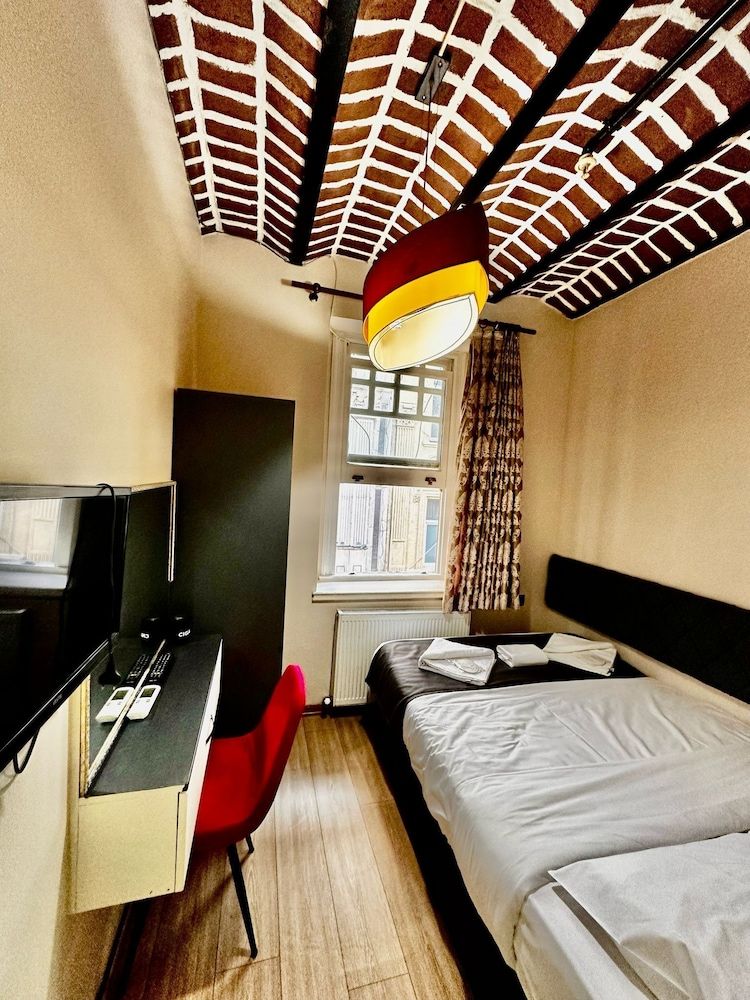 undefined Taksim Palace İstanbul Hotel 3