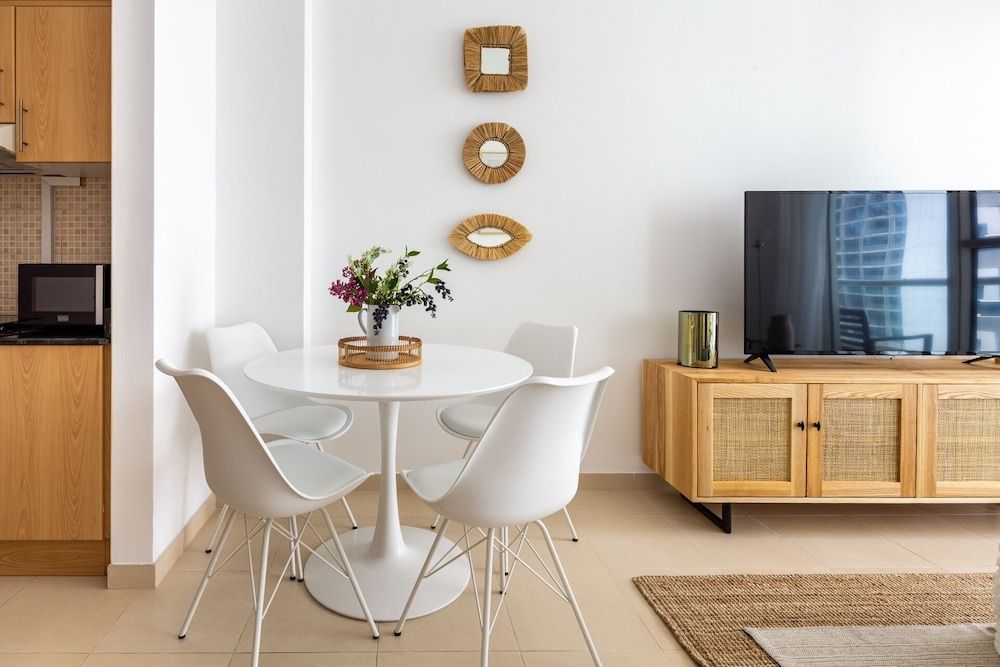 undefined Dazzling & Picturesque 1BR Apartment In Business Bay 2