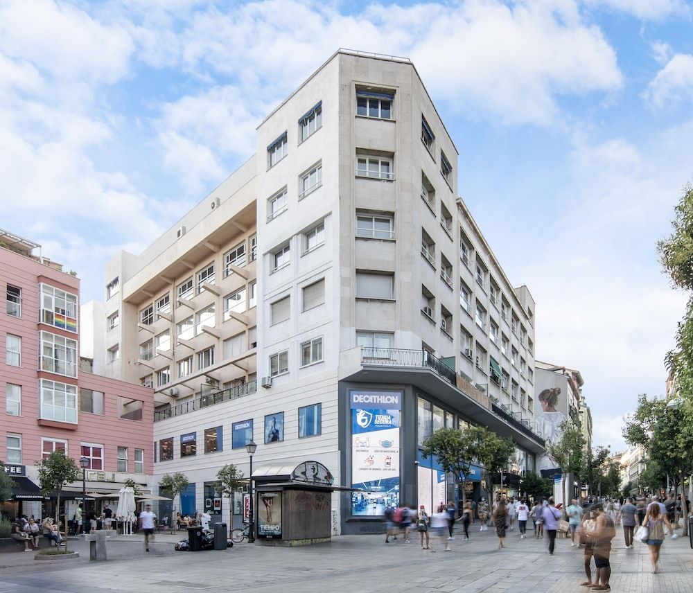 undefined Bob W Chueca 7