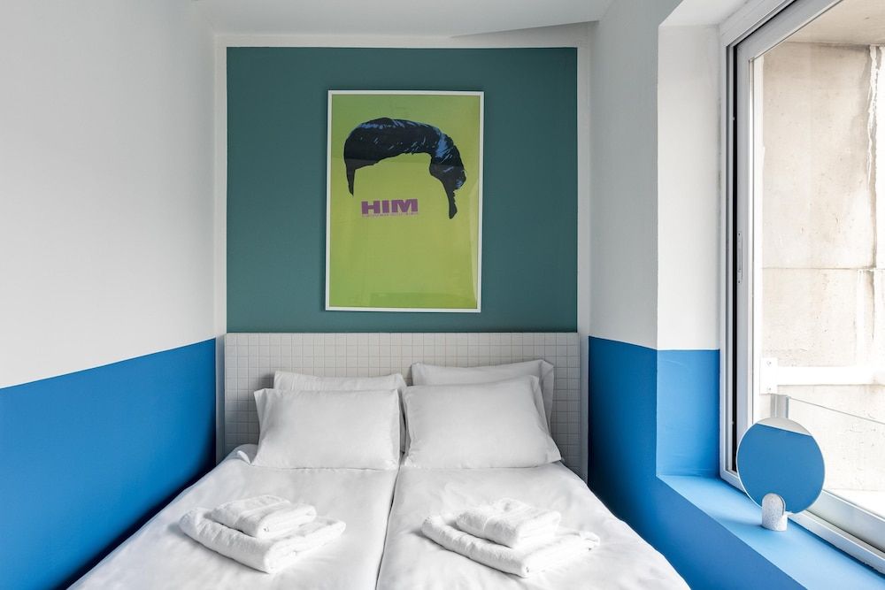 undefined Bob W Chueca 2