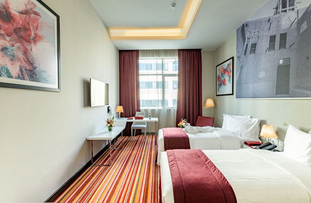 Gravity Hotel Standard Twin Room 2