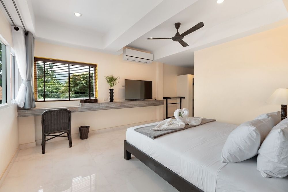 Chateau de Lamai 2 Bedroom Family with Balcony