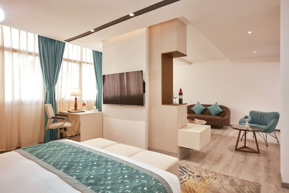 undefined Indreni Suites Hotel 4