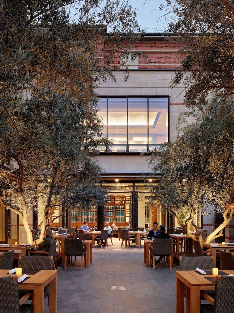 undefined Luskin Hotel 9