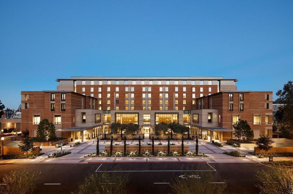 undefined Luskin Hotel 10