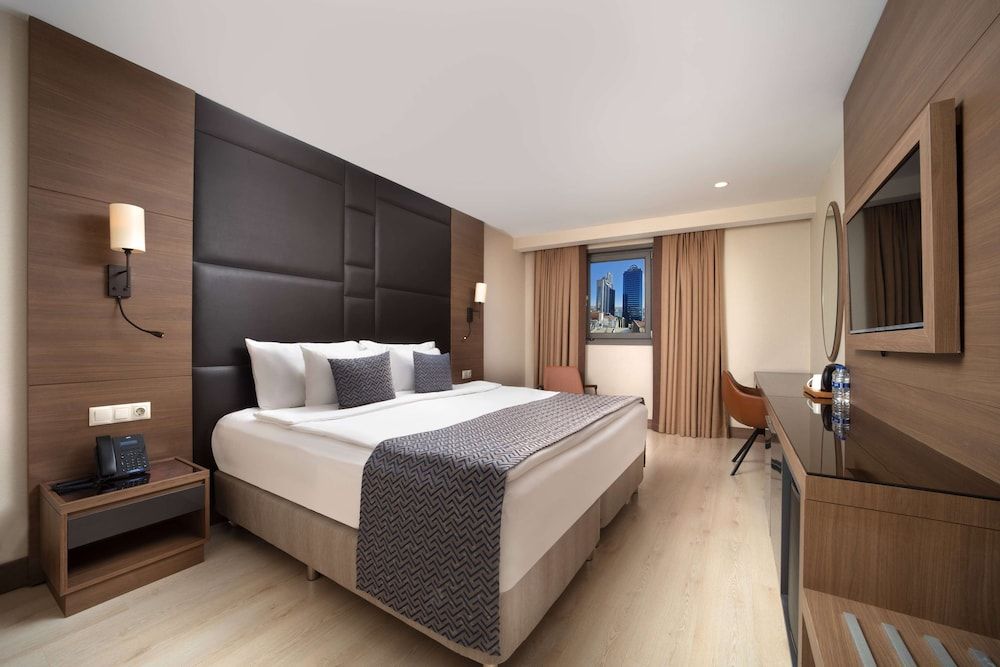 undefined TRYP By Wyndham Istanbul Sisli Hotel 3