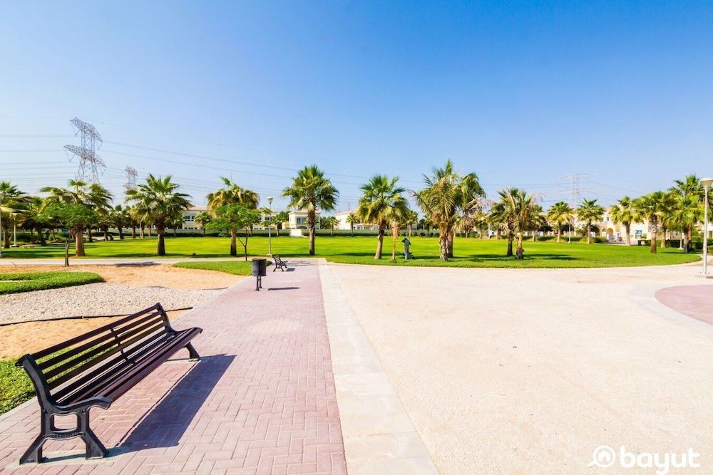 undefined Marco Polo - Pastel Studio with Stunning Aerial City Views 3