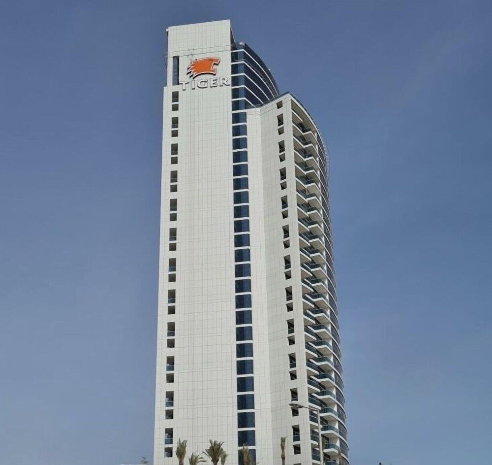 undefined Marco Polo - Pastel Studio with Stunning Aerial City Views