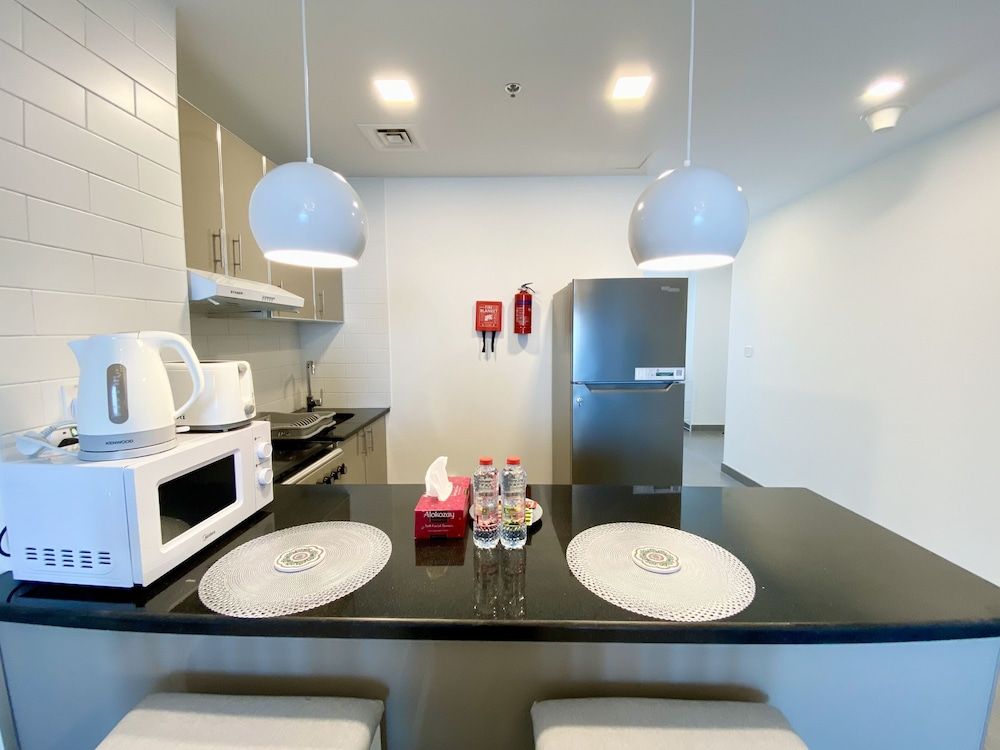 undefined Marco Polo - Pastel Studio with Stunning Aerial City Views 4