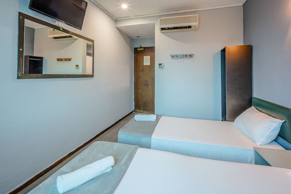 undefined K Hotel 1515 5