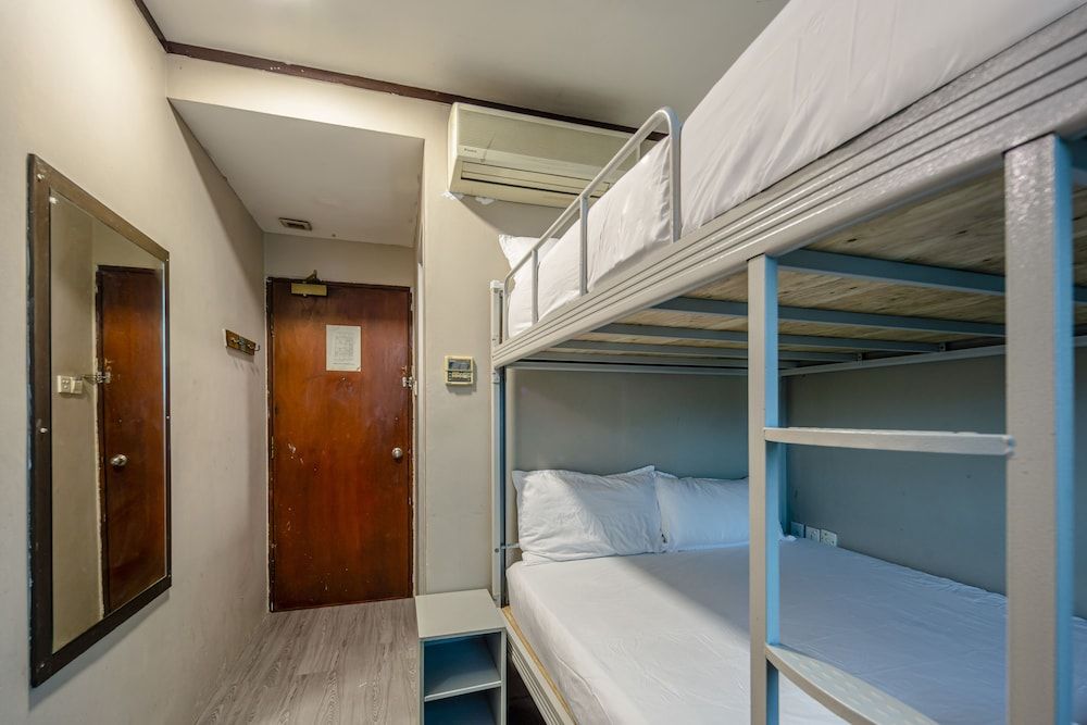 undefined K Hotel 1515 9