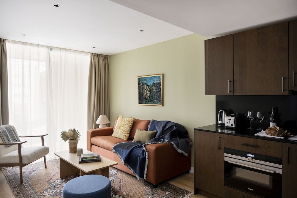 undefined Cove Landmark Pinnacle 10