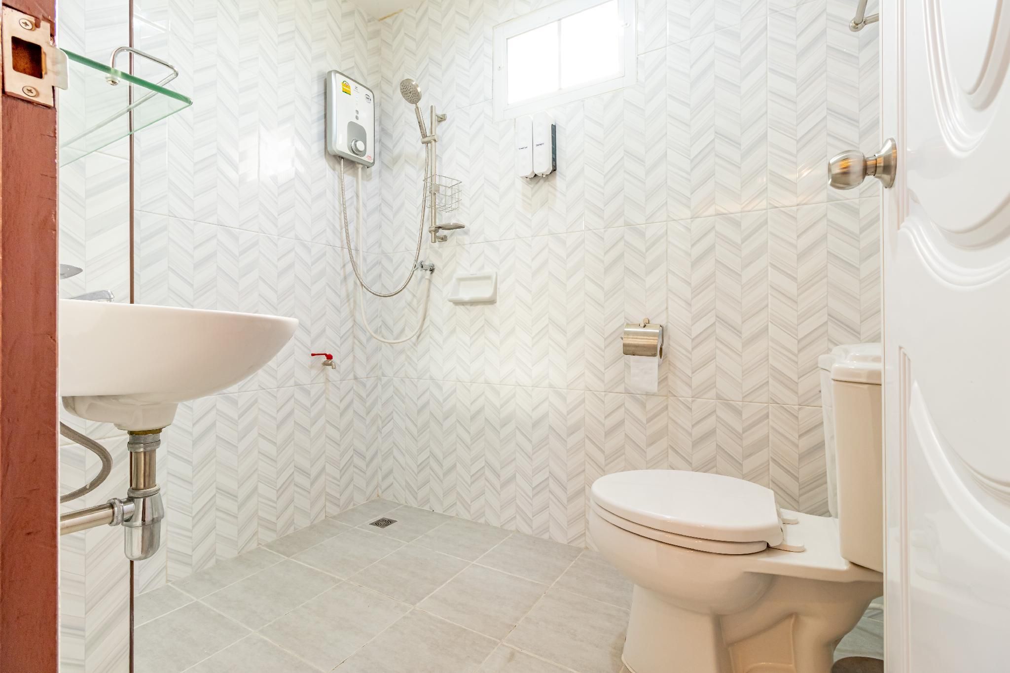 undefined Tree Place 7