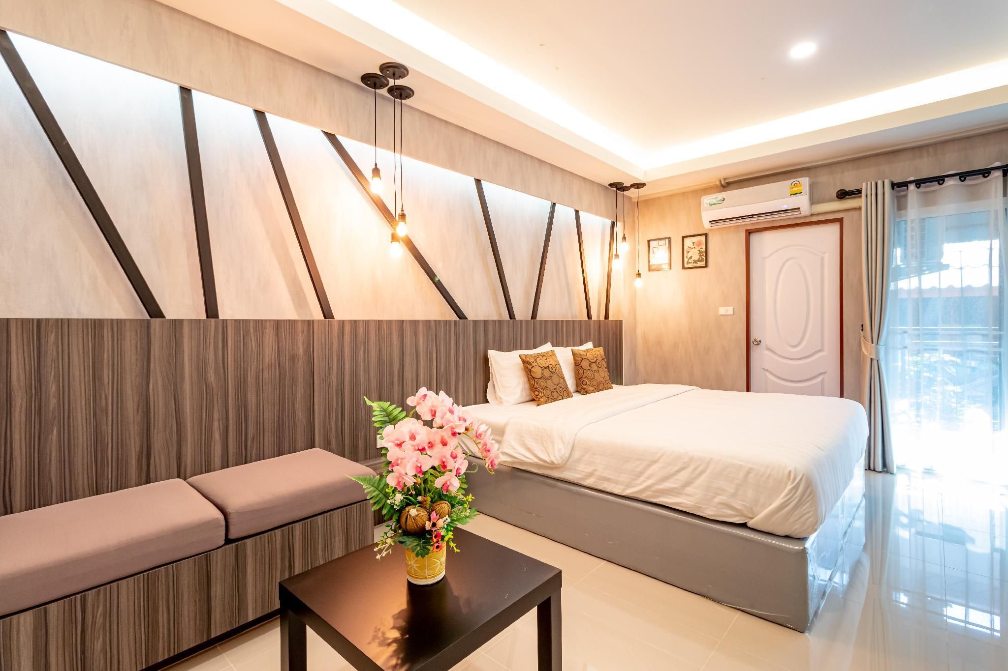 undefined Tree Place 5