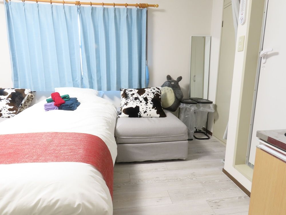 Rolands House 301 Apartment 9