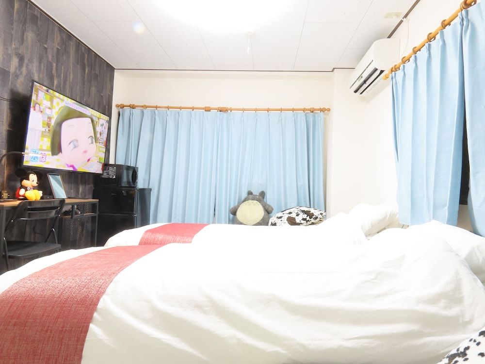 undefined Rolands House 301 9