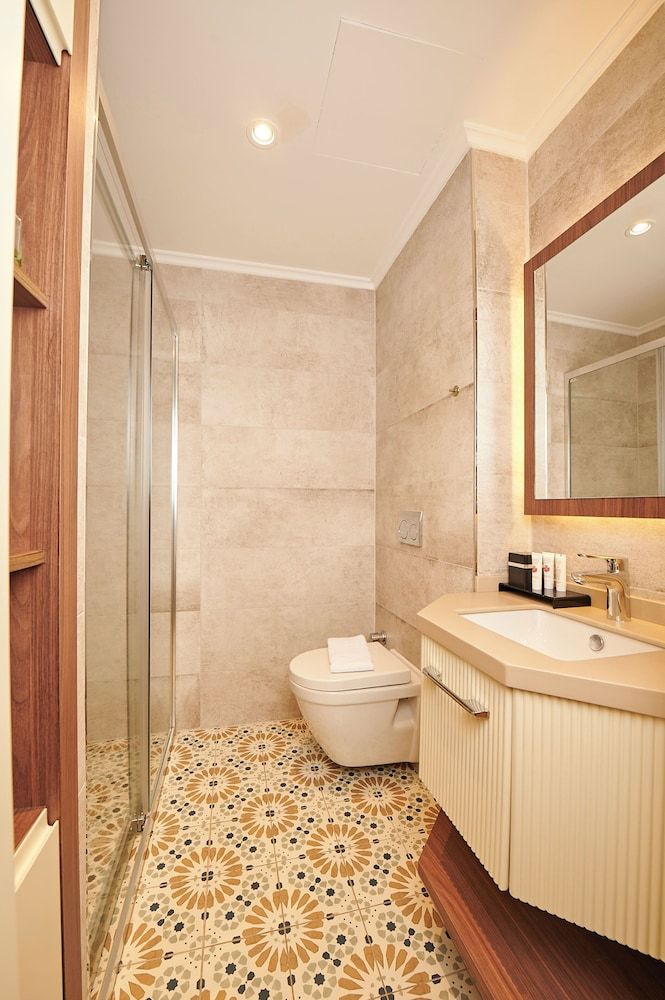 Saratoga Hotel Sultanahmet Standard Double Room 7