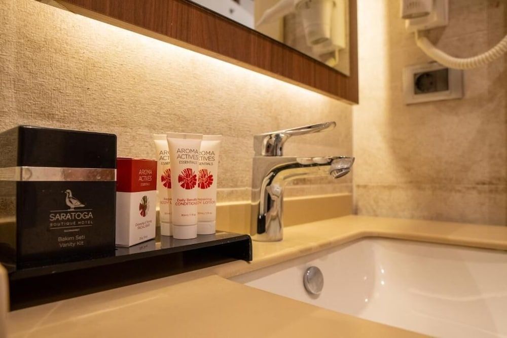Saratoga Hotel Sultanahmet Standard Double Room 8