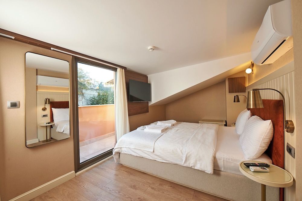 Panoramic Room