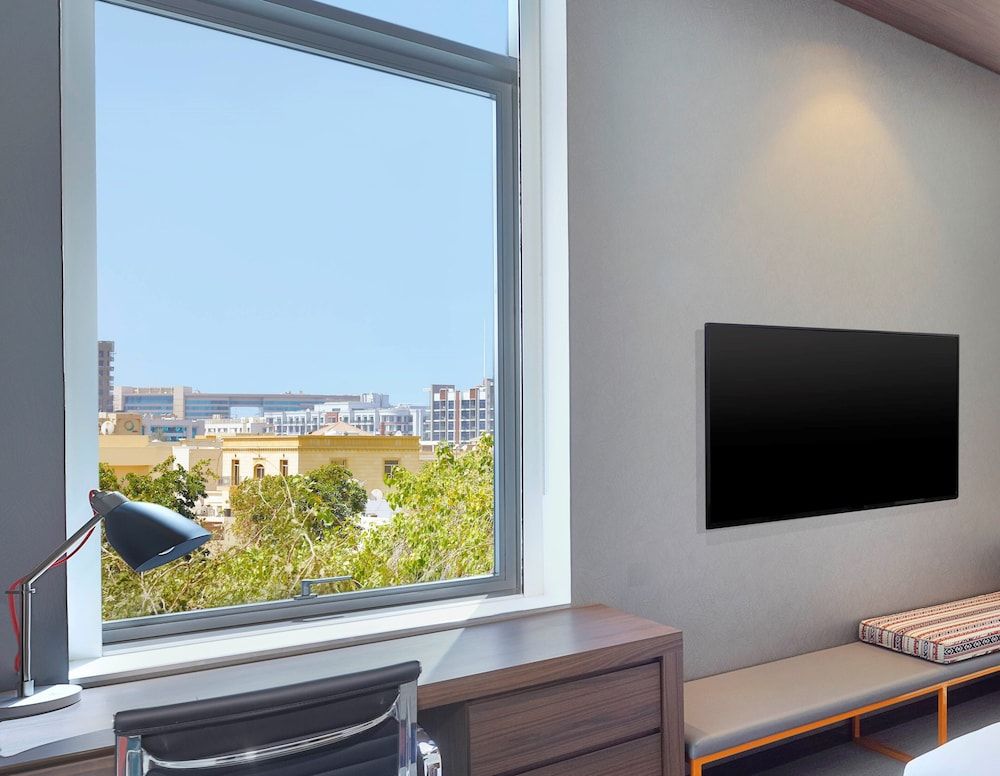 Aloft Al Mina Dubai aloft, Room, 2 Twin Beds 6